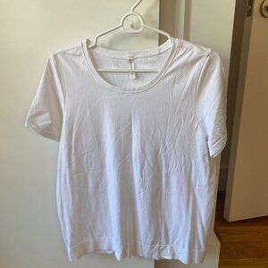 Athleta Women's White T-Shirt, Size Large